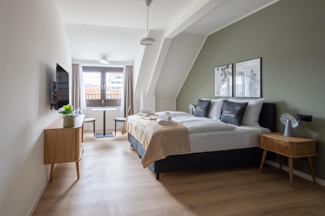 Limehome Stuttgart Elsenhansstr Esterno foto
